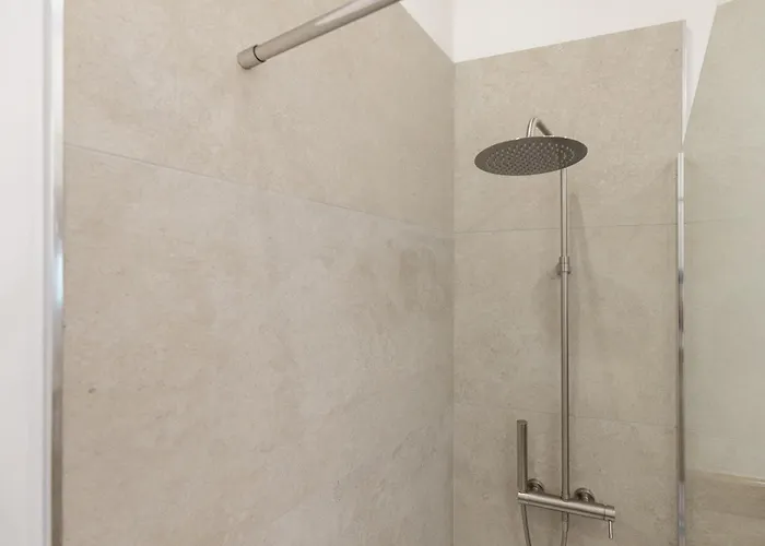 - Parione House Rom