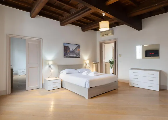 - Parione House Rom