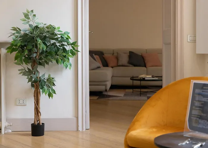 - Parione House